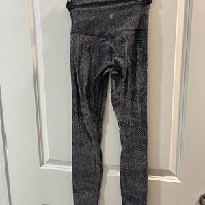 lululemon athletica Gray Leggings Align Leggings Size 2